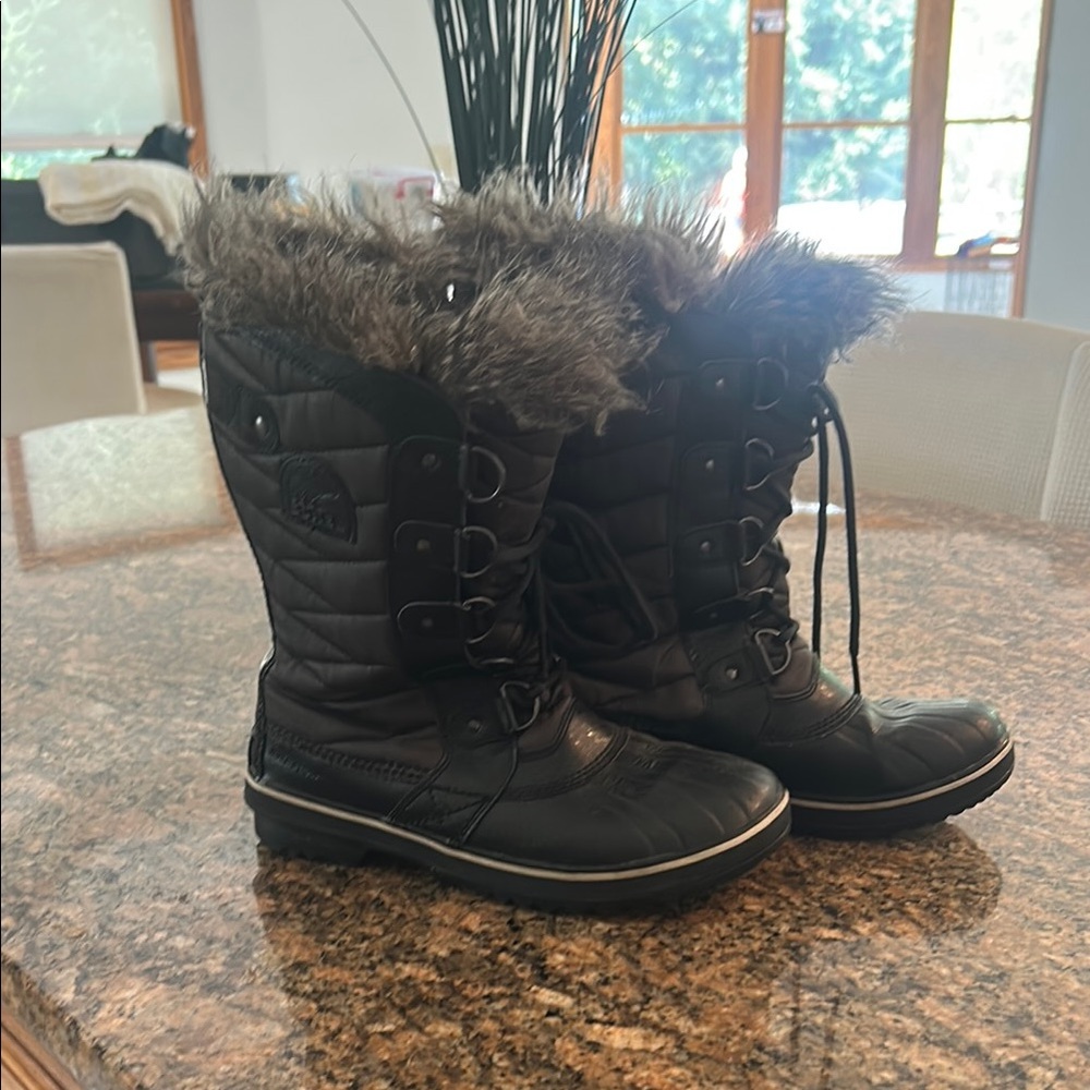 Sorel Women's Black Winter Boots